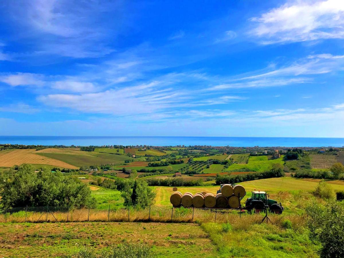 Live Your Dream San Costanzo Buitenkant foto